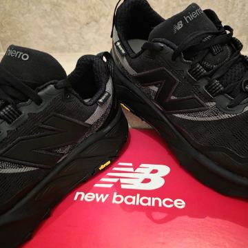 New Balance Fresh Foam X Hierro v9
Gore-Tex