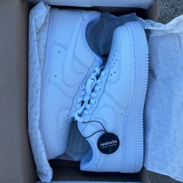 NIKE AIR FORCE 1 07’ broj 45