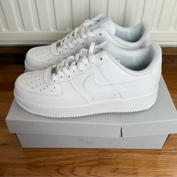 Nike Air Force 1 bijele