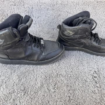 AIR JORDAN MID 1 vel.40