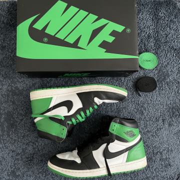 Nike Air Jordan 1 "Lucky green"
