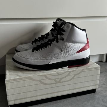 Nike Air Jordan 2 Retro OG "Chicago" - broj 45