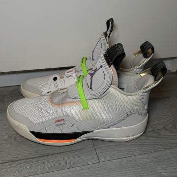 Nike Air Jordan 33 "Vast Grey" - broj 45.5