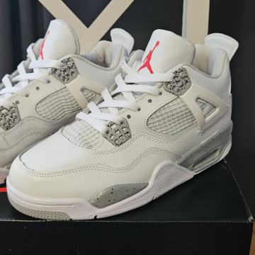 Nike Air Jordan 4 Retro White Oreo