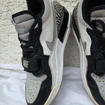 Nike Air Jordan Legacy 312 muške kožne tenisice orig.EUR 43- 27.5 cm