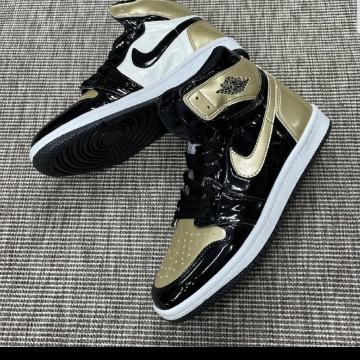 Nike Air Jordan One Gold Edition Tenisice