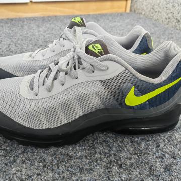 Nike Air Max Invigor 46 ODLIČNE