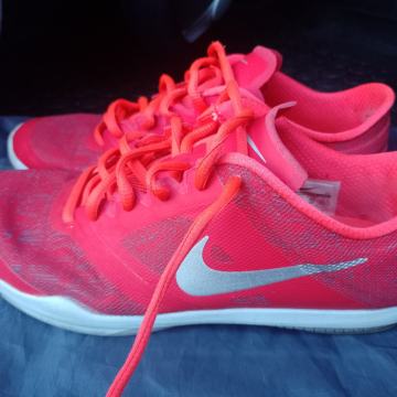 Nike br.40 kvalitetne udobne tenisice