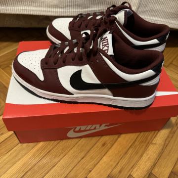 Nike dunk low 42.5 tenisice
