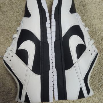 Nike Dunk Low Retro Reverse Panda