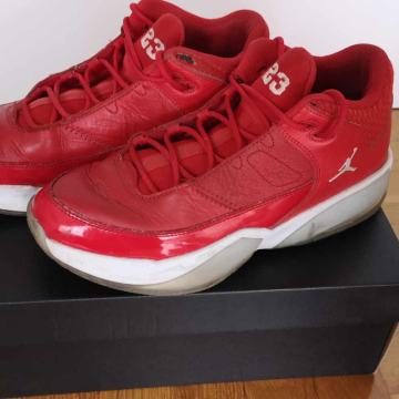 NIKE JORDAN MAX AURA 3