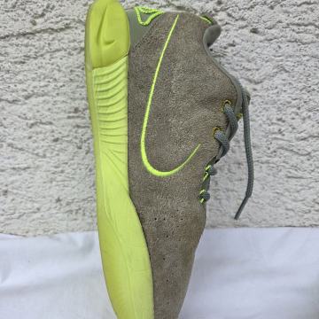 Nike LeBron 21 " Algae " muške kožne tenisice EUR 43 - 27.5 cm