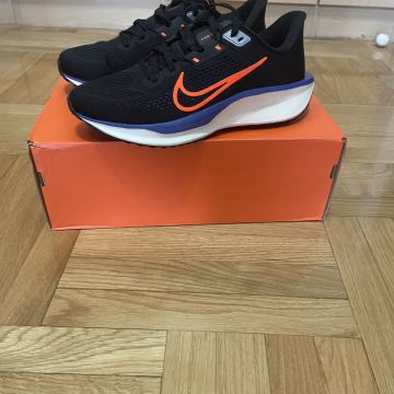 Nike Quest 6 tenesice za trčanje - 40.5