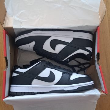 NIKE Retro Dunk Low Panda (42,5)
