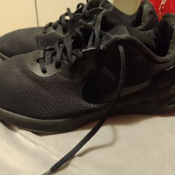 Nike running br 43 kvalitetne udobne i lijepe