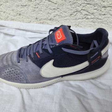 Nike Streetgato muške futsal tenisice original EUR 43/US 9,5- 27.5 cm