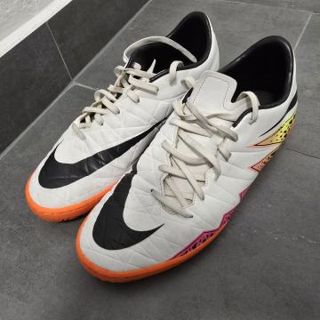 Nike tenisice za nogomet