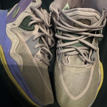 Nike tenisice vel. 42.5 27 cm