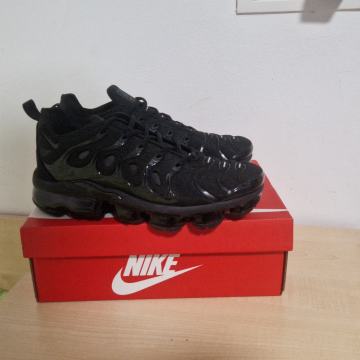 Nike Vapormax plus