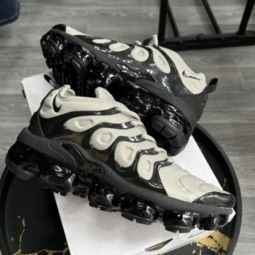 Nike Vapormax Plus TN Patike