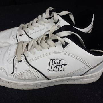 NewYorker br.42 kožne udobne tenicice bez oštećenja