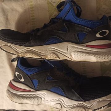 OAKLEY tenisice (broj 44.5)