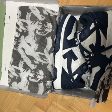 Off white out of office dark blue