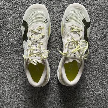 On Cloudultra Pro, veličina EU 48 - nove u kutiji