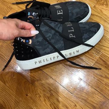 Philipp Plein muske tenisice br 43. 70 EUR