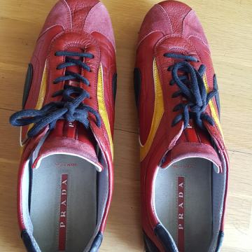 PRADA kozne tenisice br 41