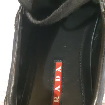 PRADA TENISICE 7 1/2.  EURO 42.5