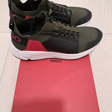 Prodajem HUGO tenisice