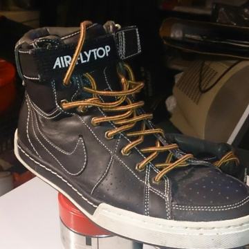 Prodajem muske nike tenisice