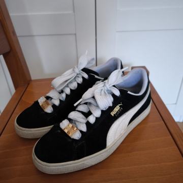Puma Suede broj 42