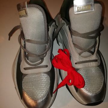 Puma tenisice br 46