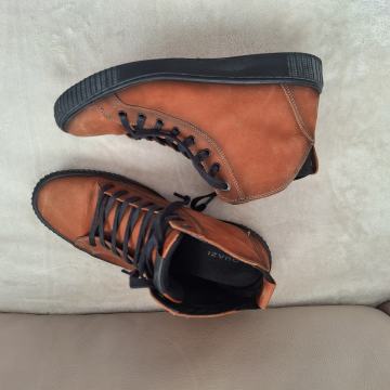 QUAZI kozne tenisice br 43/44