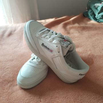 Reebok club c85 tenisice 43