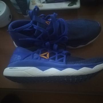 Reebok float ride br 42,nove,cijena 30eura