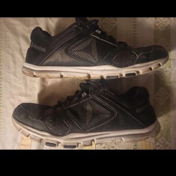 REEBOK tenisice (broj 44)