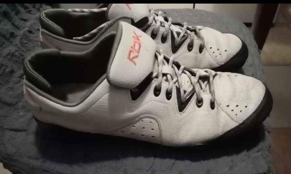 Reebok br.42 kožne udobne kvalitetne tenisice