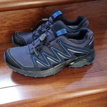 SALOMON tenisice br.41