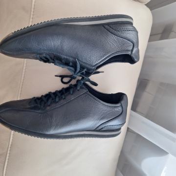 Santoni kozne tenisice br 45