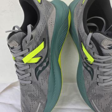 Saucony Guide 16 muške lake tenisice EUR 43