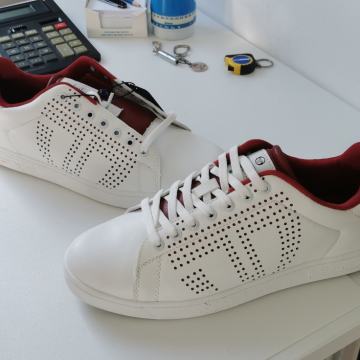 Sergio Tacchini tenisice 43 nenosene