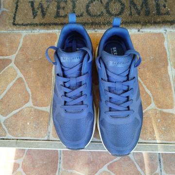 Skechers tenisice br. 45