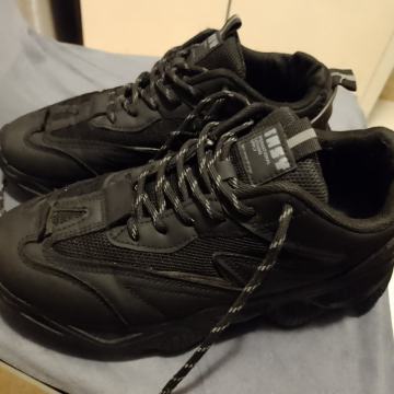 SNSY BR.40 KVALITETNE UDOBNE KOŽNE TENISICE