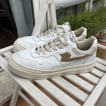 Stepney Workers Club tenisice 42/43