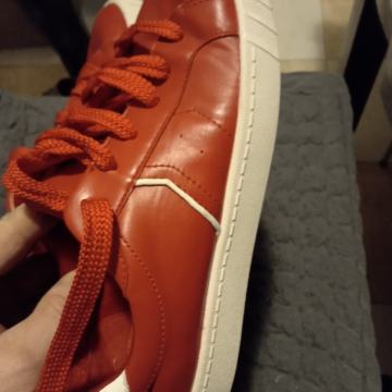 Stradivarius br 39 kožne kvalitetne udobne i lijepe tenisice