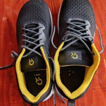 tenisice 45 EU za široko stopalo