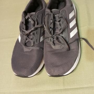 Tenisice Adidas br 42